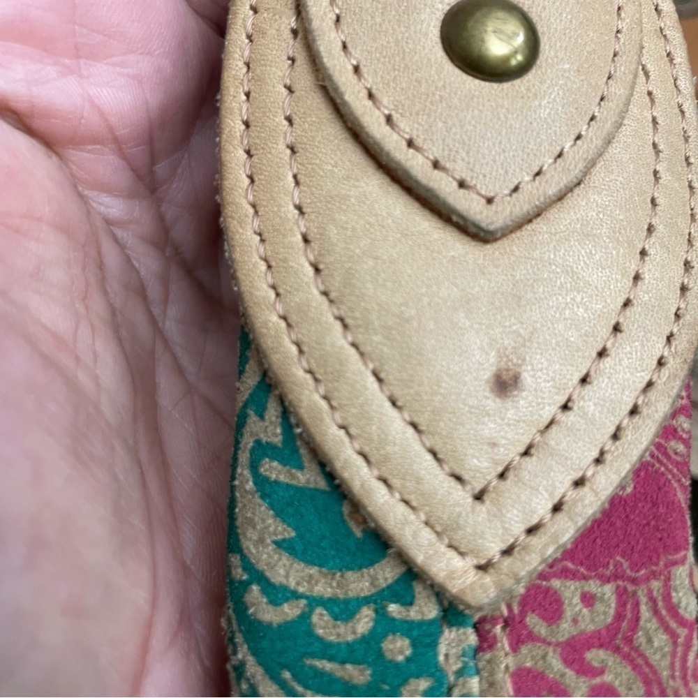 VTG Fossil Studded Patchwork
Leather Suede Hobo Shoulder Handbag DBL Sided - Picture 12 of 13